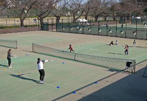 ジュニア世代のためのテニス教室