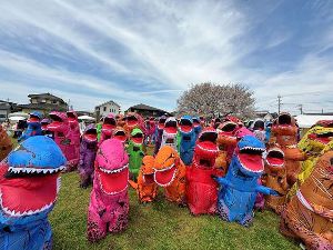 ティラノサウルスの着ぐるみを着て走ろう！