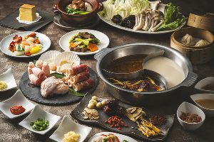 台湾菜と熱々火鍋画像