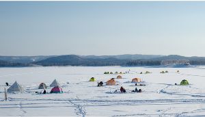 朱鞠内湖わかさぎ釣り画像