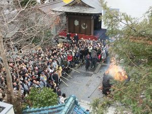 鳥越神社とんど焼き画像