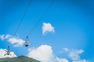 HANAZONO ZIPFLIGHT画像