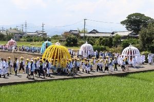 鶴市花傘鉾祭り