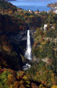 【紅葉・見ごろ】華厳滝