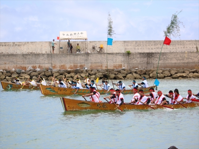 鳥島爬龍船大会