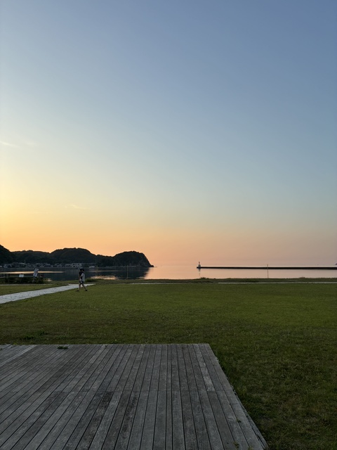シーズン・イン・ザ・サン -海辺の夕暮れ市-